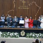 04 Assembleia Legislativa concede TiCC81tulo de CidadaCC83o do Amazonas ao governador Wilson Lima