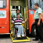 Carnaval de Manaus 2023 Prefeitura oferece servico de translado a Pessoas com Deficiencia ate o sambodromo 3