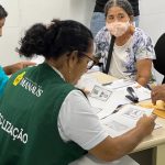Prefeitura de Manaus realiza cadastro de comerciantes informais no centro da capital