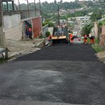 Prefeitura realiza manutencao em asfalto em tres comunidades do bairro Cidade Nova 1