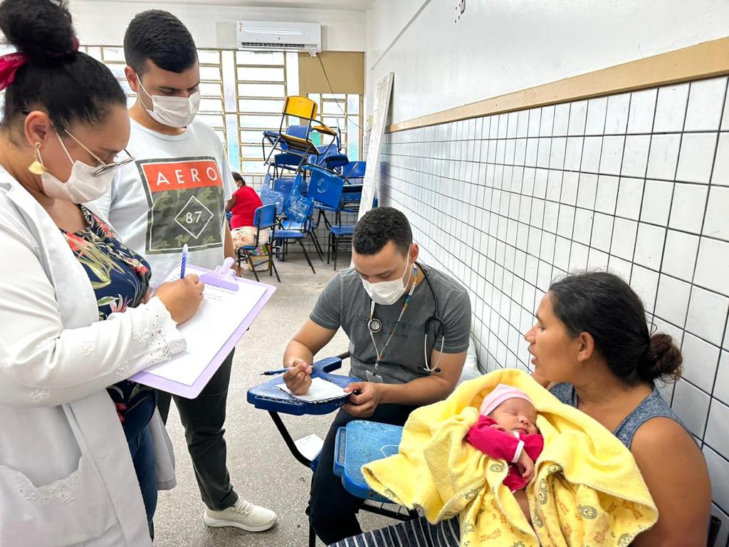 ATENDIMENTO EM SAUDE A FAMILIAS DESABRIGADAS JORGE TEIXEIRA SEMSA MANAUS 2