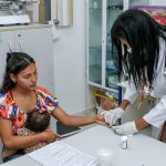 Acao social da Prefeitura de Manaus beneficia maes de estudantes e comunitarias da Zona Norte 2 scaled 1