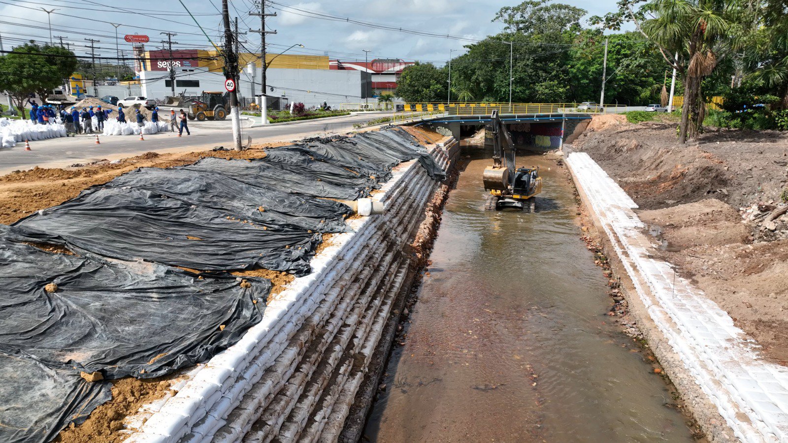 Obra da prefeitura avanca na Torquato Tapajos e chega a 65 dos servicos concluidos 3