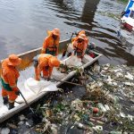 Orla da Manaus Moderna recebe servico de limpeza da Prefeitura de Manaus 4