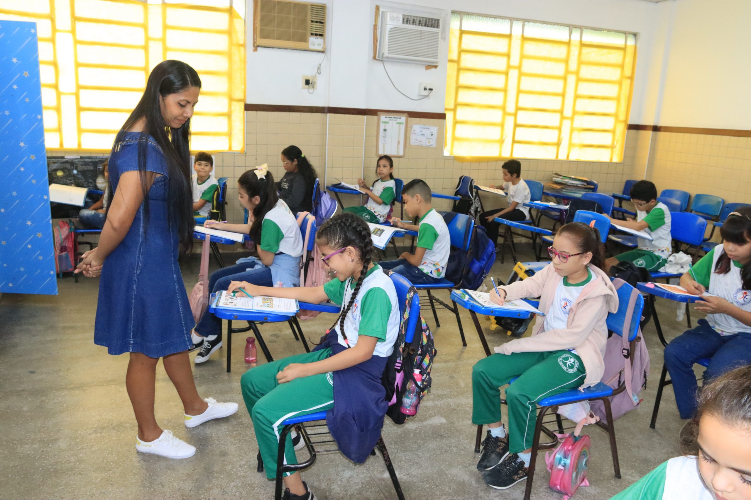 Prefeitura de Manaus realiza 1a Avaliacao de Desempenho do Estudante na rede municipal de ensino 2 scaled 1
