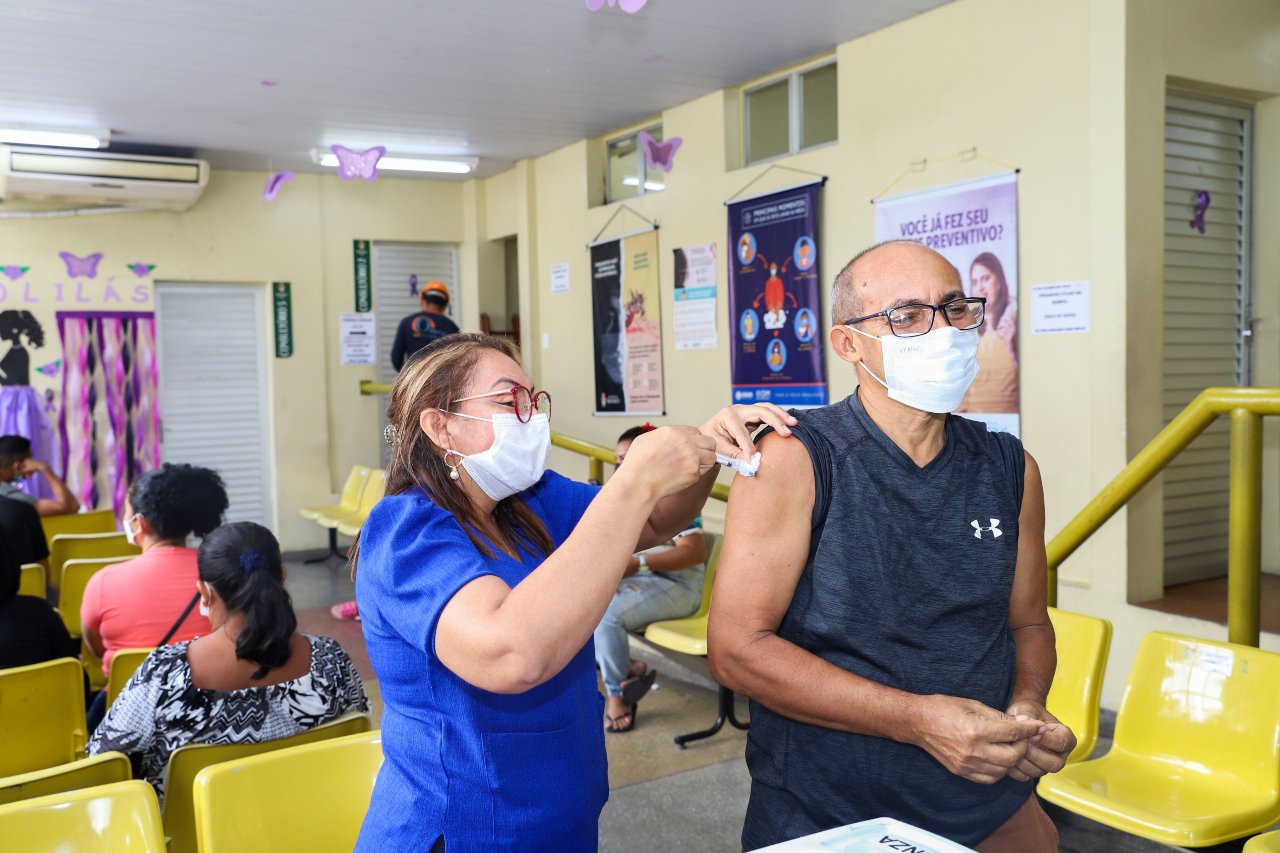 VACINACAO CONTRA INFLUENZA FOTOS SEMSA 1