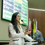 01 Dra. Mayara cria PL para garantir vagas a estudantes amazonenses na UEA 1024x682 1