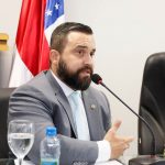02 Dep. Dr. George Lins defende abono de faltas para estudantes e profissionais de educacCCA7aCC83o que participarem de competicCCA7oCC83es esportivas fora do Amazonas
