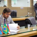 01 Dep. Thiago Abrahim Deputado apresenta PL que proiCC81be homenagens a pessoas que cometerem crimes por intoleraCC82ncia de geCC82nero sexo e religiaCC83o 1024x683 1