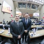 03 Dep. Delegado PeCC81ricles participa da posse de deputados jovens na Aleam e destaca importaCC82ncia do programa