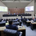 15 Deputados repercutem 17 anos da Lei Maria da Penha visita de Lula aCC80 Parintins e fala de Governador de Minas Gerais