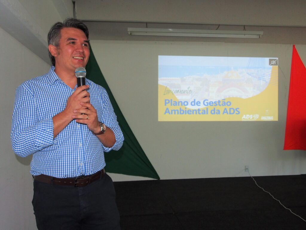 ADS disponibiliza cursos de capacitação durante a VII Feira de Agronegócios da Universidade Nilton Lins Portal Informe Digital ADS FOTO RUTH JUCA ADS 2 1024x768 1