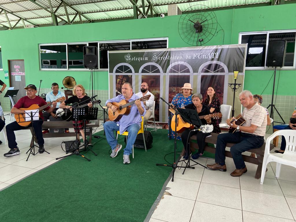 Botequim Seresteiros da FUnATI faz homenagem ao Dia dos Pais Portal Informe Digital SERESTEROS 4