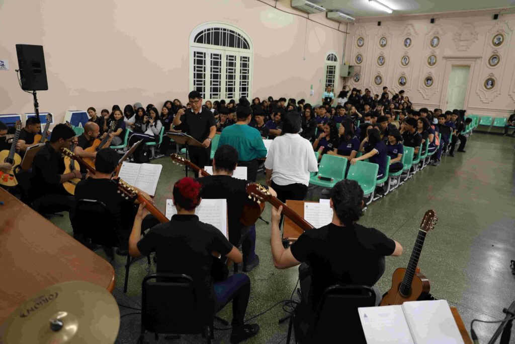 Orquestra de Violoes do Amazonas no IEA Fotos Eduardo Cavalcante Seduc Am 1 1 1024x683 1 Portal Informe Digital