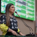 Joana Darc solicita implementacCCA7aCC83o de Programas de ConscientizacCCA7aCC83o Ambiental nas Escolas do Amazonas 1024x681 1