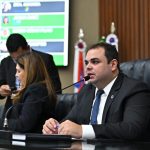 Roberto Cidade comanda votacCCA7aCC83o que autoriza contratacCCA7aCC83o de profissionais da enfermagem e mocCCA7aCC83o de repuCC81dio aCC80 ministra do Meio Ambiente 1024x683 1
