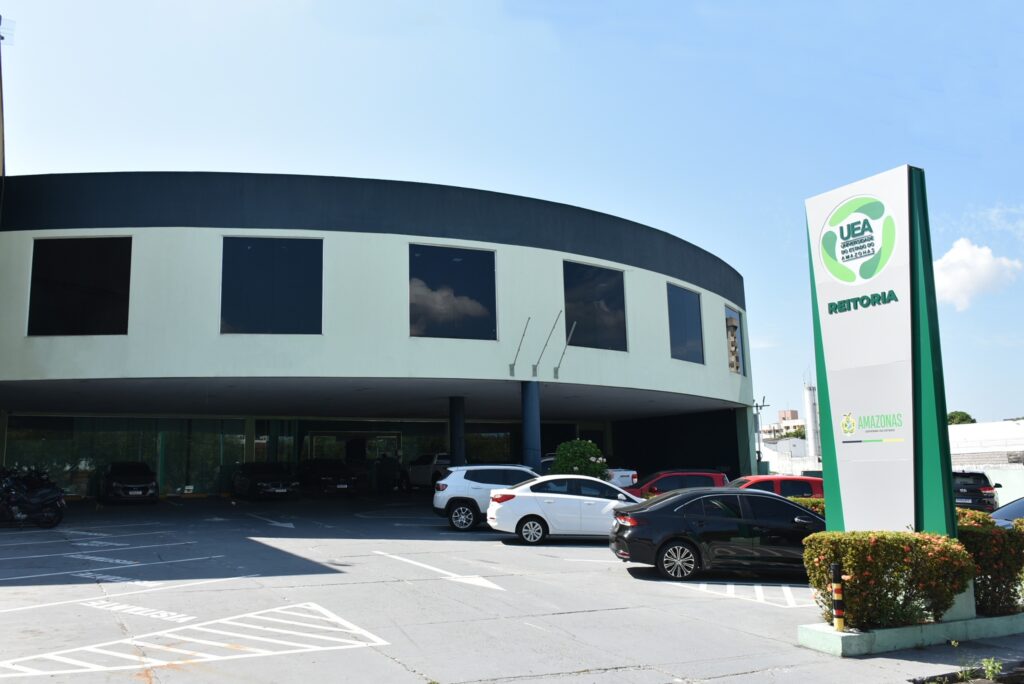 Fachada da UEA 1024x684 1