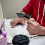 PC AM IMAGEM ILUSTRATIVA COMPRA ONLINE NA BLACK FRIDAY FOTO LYANDRA PERES 2 1024x768 1