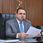 Roberto Cidade eCC81 autor de leis que reforcCCA7am a importaCC82ncia da alfabetizacCCA7aCC83o no Amazonas