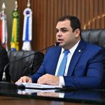 Sete Projetos de Lei de autoria do deputado Roberto Cidade saCC83o aprovados em plenaCC81rio e seguem para sancCCA7aCC83o 1024x683 1