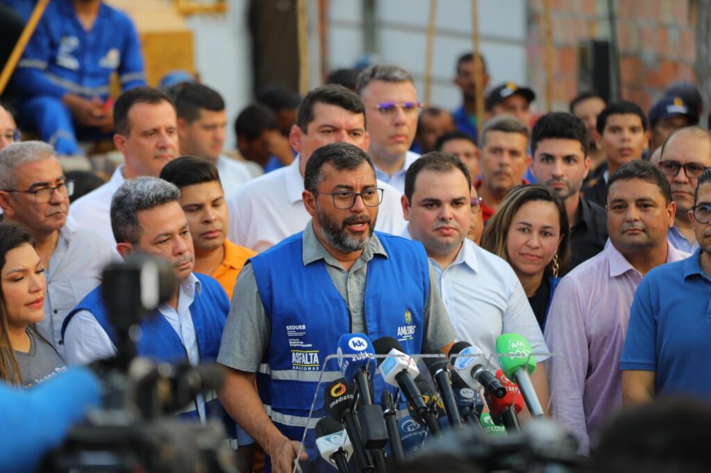 Wilson Lima reforca importancia da campanha de vacinacao contra a gripe antecipada no Amazonas Foto Alex Pazuello Secom 1024x682 1