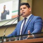 Deputado Mario Cesar Filho celebra sancao da Lei que facilita o cancelamento de servicos on line no Amazonas