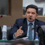 Educacao com inicio das aulas no Amazonas deputado Delegado Pericles destaca investimentos feitos para melhorias do setor Foto Jammes Aguiar 1024x806 1