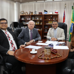 VisitaDesembargador 3af59 ZEKkBH Portal Informe Digital