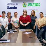 Titular da SES AM reune com maes de PCDs foto Evandro Seixas2 I2TnuB