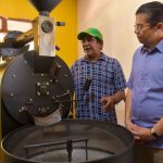 Agricultores da Vila de Lindoia sao beneficiados com seis mil mudas de cafe por meio de emenda parlamentar do deputado Joao Luiz Foto Mauro Smith veISeC
