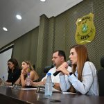 Debora Menezes reforca o cuidado com a bebe que sofreu abuso sexual em Tapaua 1024x718 hqimdm
