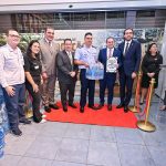 Presidente da Aleam Roberto Cidade entrega a FAB 15 toneladas de donativos que serao enviados para o Rio Grande do Sul Foto Rodrigo Brelaz EBzoCj