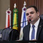 Direito do consumidor Lei de Roberto Cidade obriga reposicao gratuita de hidrometros furtados kUYkm7