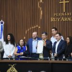 Prefeito de Santo Antonio do Ica Walder Ribeiro da Costa recebe Medalha Ruy Araujo Foto Hudson Fonseca B6Kj9v