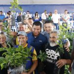 Secretario Daniel Borges na entrega de implementos agricolas Citros a produtores rurais da area metropolitana foto Isaac Maia Sepror 1 1024x682 1
