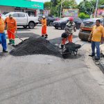 Prefeitura de Manaus intensifica servicos de recuperacao asfaltica em grandes avenidas 3