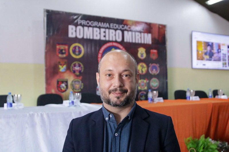 Mais de 660 crianças e adolescentes do programa Bombeiro Mirim iniciam atividades em 11 cidades do Amazonas Portal Informe Digital CBMAM 5 Diretor de Relacoes Institucionais da Yamaha Motor da Amazonia Tiago Muzilli foto Arthur Castro Secom