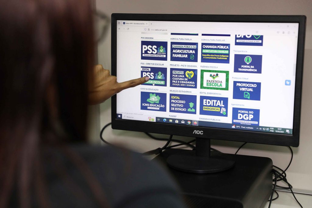 Secretaria de Educação convoca mais de 800 candidatos do PSS para o interior e áreas indígenas do Amazonas Portal Informe Digital Educacao PSS Convocacao Foto Euzivaldo Queiroz 1024x683 1