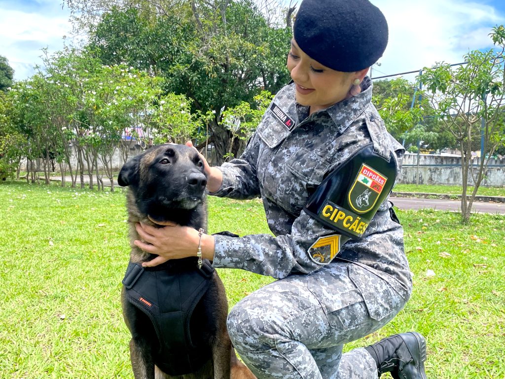 Dia Internacional da Mulher: Determinação e coragem estampam a farda da policial militar feminina Portal Informe Digital PMAM DIA INTERNACIONAL DA MULHER 3 1024x768 1
