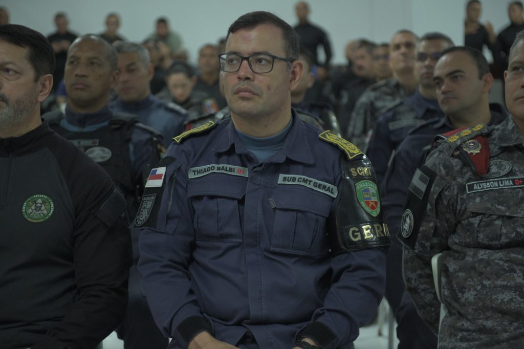 Policiais militares iniciam capacitação em ocorrências de alto risco em ambientes urbanos Portal Informe Digital PMAM SUBCOMANDANTE GERAL CORONEL THIAGO BALBI FOTO VICENTE SILVA PMAM 1024x682 1