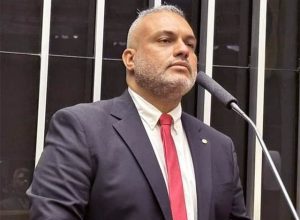 marcos tavares 300x225 1