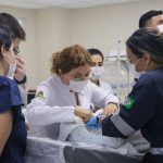 Gemeas siamesas passam por novos exames de imagem no Hospital Francisca Mendes 2 Foto Antonio Lima Secom e1744507151205 1024x602 1