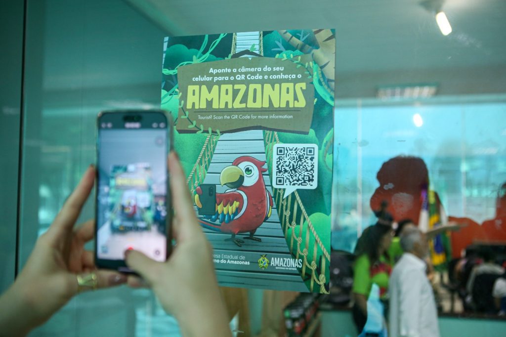 Festival de Parintins 2025: Amazonas To Go melhora a experiência de turistas na Ilha Tupinambarana Portal Informe Digital AMAZONASTUR Amazonas to go facilita a experiencia de turistas Foto Lucas Silva Amazonastur 2 1024x682 1