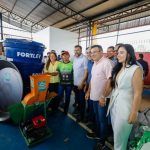 Em Barreirinha governador Wilson Lima entrega implementos agricolas para fortalecer cadeias produtivas da regiao 3 foto Arthur Castro Secom 1024x682 1