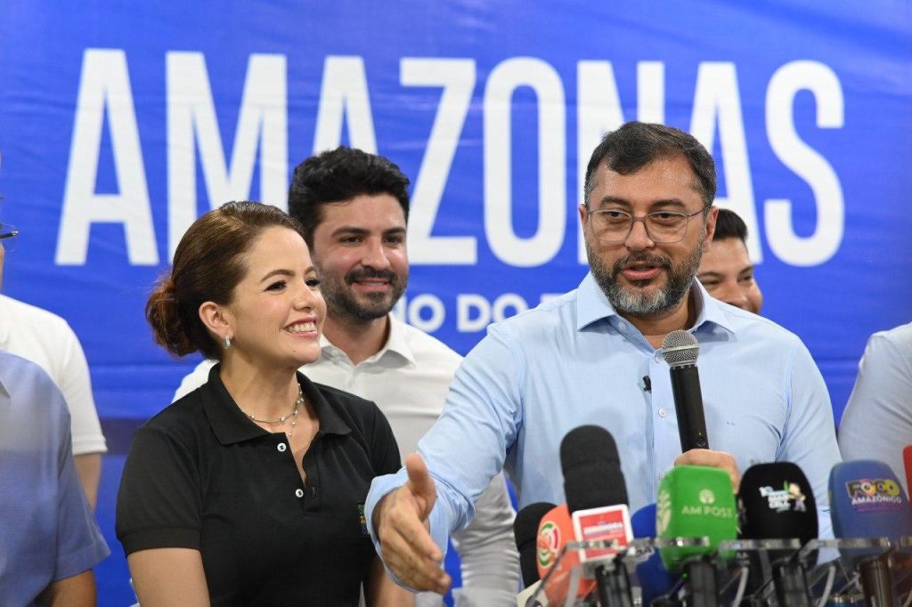 Governador Wilson Lima entrega mil títulos no Vale do Sinai e ultrapassa 19 mil famílias com imóveis regularizados no Amazonas Portal Informe Digital Governador Wilson Lima entrega mil titulos no Vale do Sinai e ultrapassa 19 mil familias com imoveis regularizados no Amazonas 12 foto Janailton Falcao Secom 1024x682 1