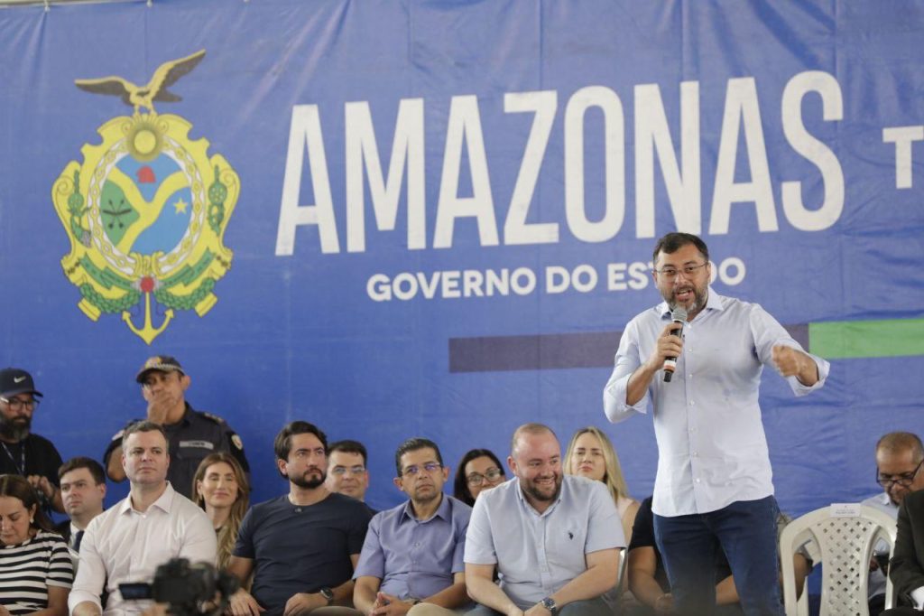 Governador Wilson Lima entrega mil títulos no Vale do Sinai e ultrapassa 19 mil famílias com imóveis regularizados no Amazonas Portal Informe Digital Governador Wilson Lima entrega mil titulos no Vale do Sinai e ultrapassa 19 mil familias com imoveis regularizados no Amazonas 2 foto Alex Pazuello Secom 1024x682 1