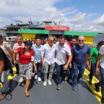 Governador Wilson Lima moderniza estrutura portuaria de Urucara com entrega de balsa flutuante e rampa metalica 1 foto Diego Peres Secom 1024x682 1