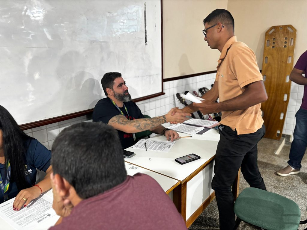 Governo do Amazonas realiza pagamento de indenizações às famílias em Humaitá Portal Informe Digital SUHAB HUMAITA PAGAMENTO INDENIZACOES 1 2 1024x768 1