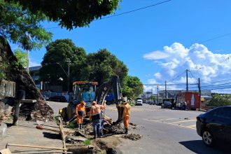 Acao preventiva da Prefeitura de Manaus evita alagamento no bairro Nossa Senhora das Gracas