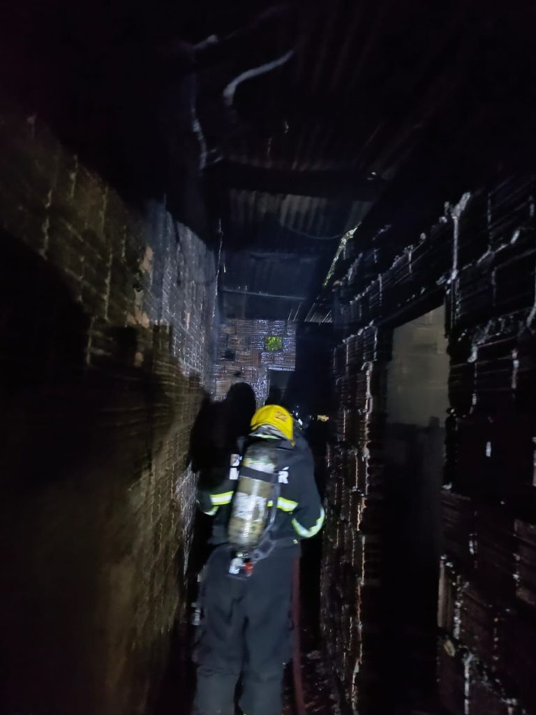Corpo de Bombeiros do AM controla princípio de incêndio causado por ventilador superaquecido Portal Informe Digital Arquivo CBMAM2 768x1024 1